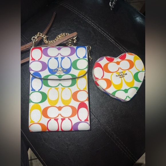 Coach Raibow Crossbody and heart coinbag - Picture 1 of 6